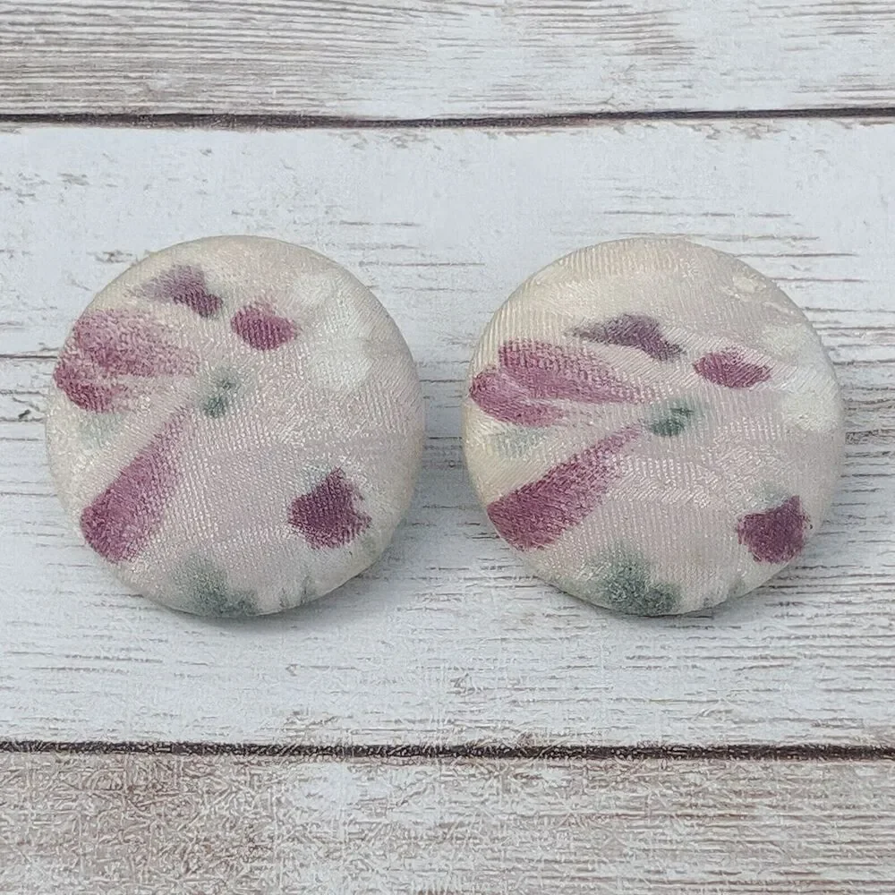 Vintage clip earrings