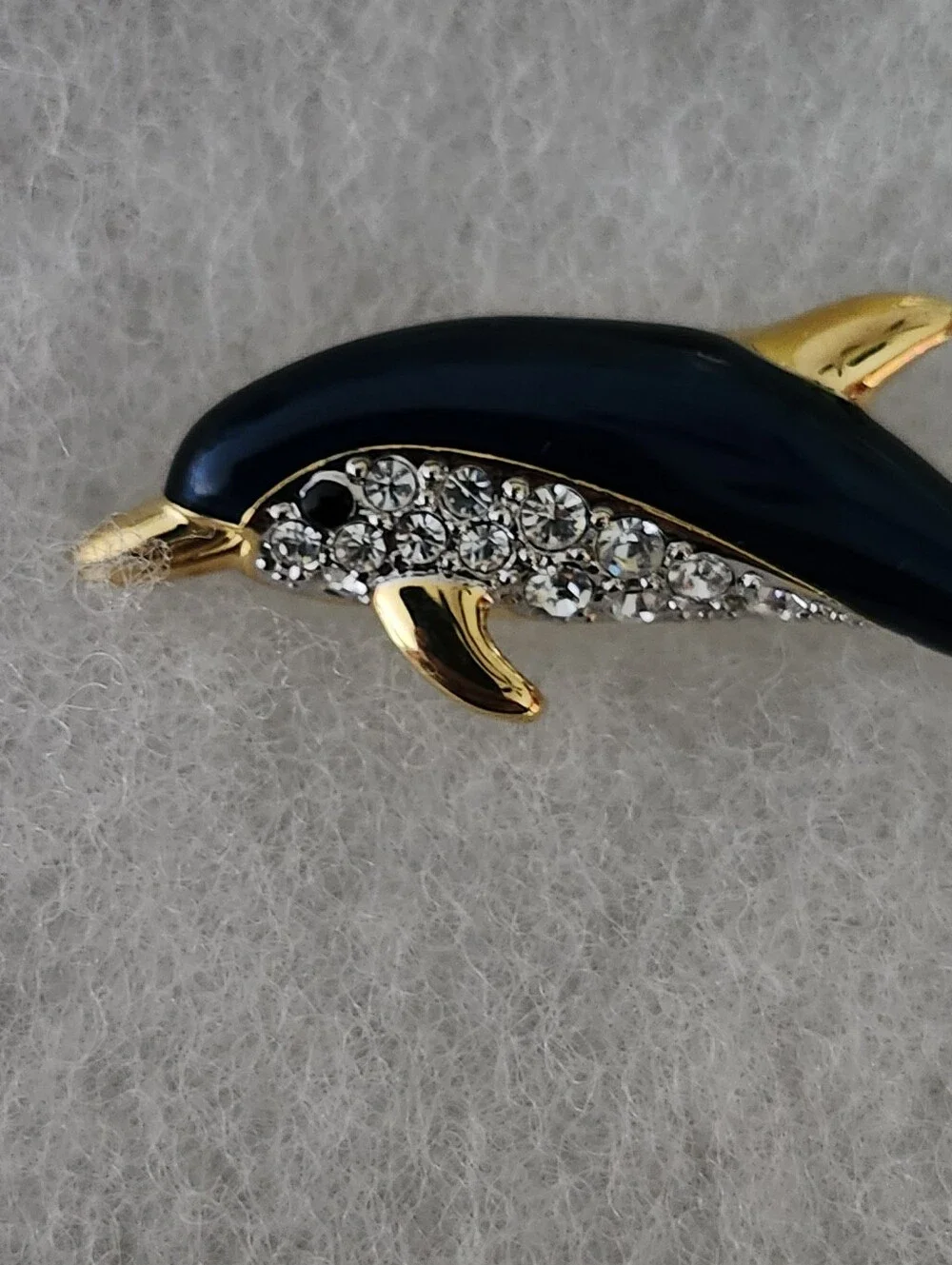 Source Unknown gold tone
