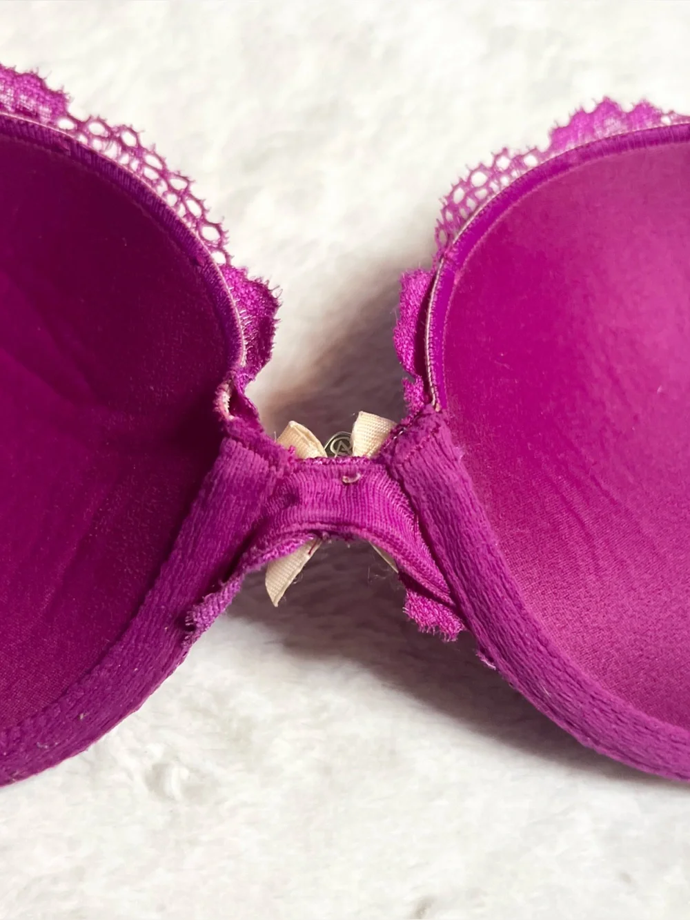 Body by Victoria Fuchsia Lace Push-Up Bra Size 34C