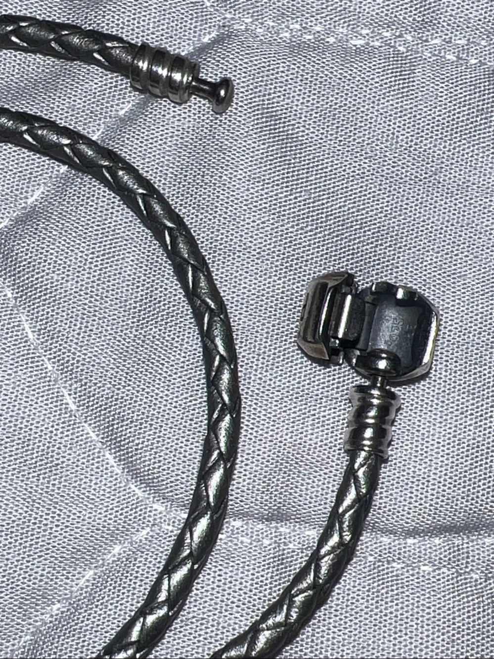 Pandora like new