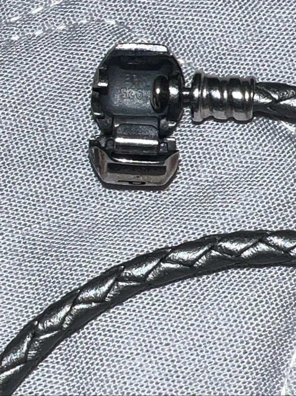 Pandora like new