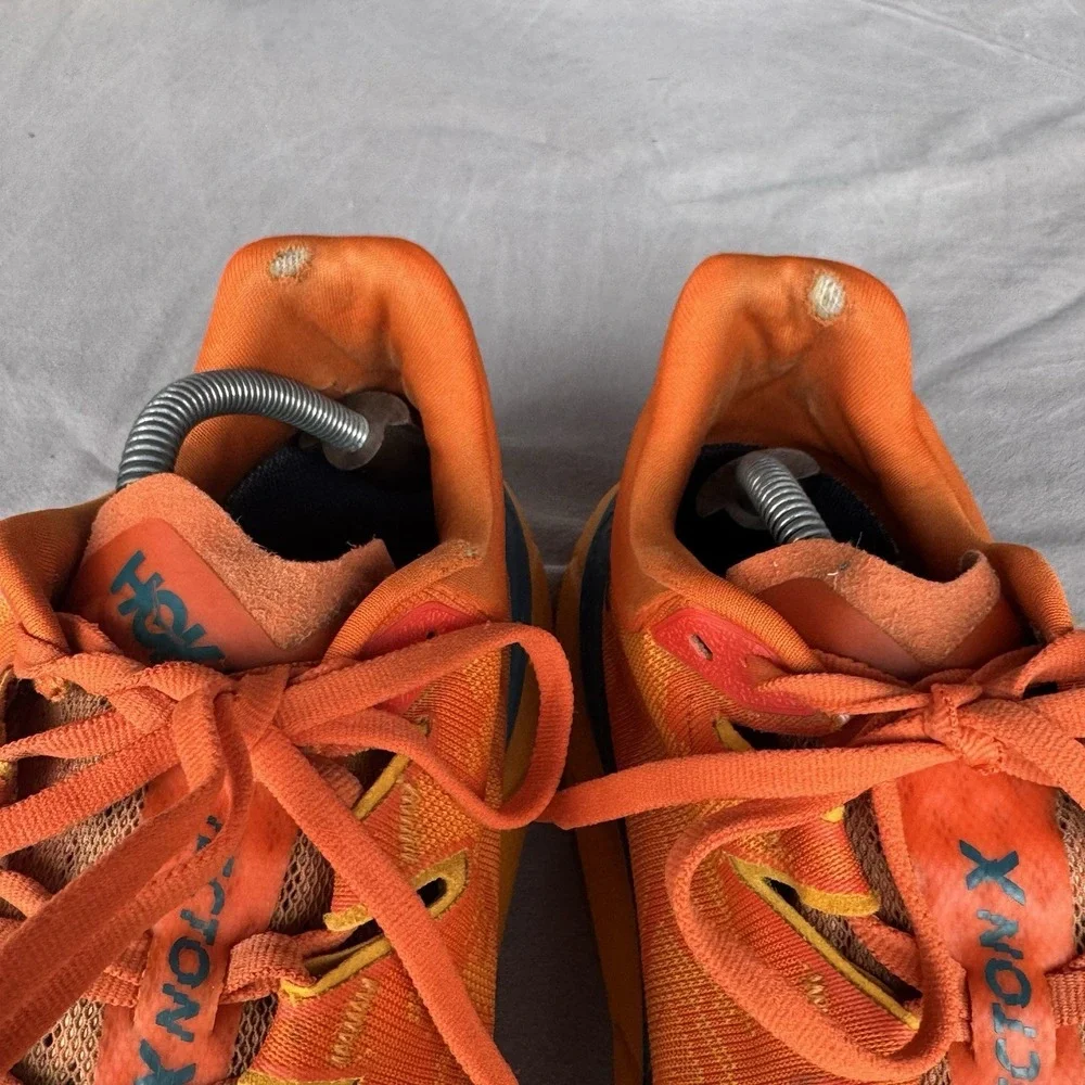 Hoka One One hoka one