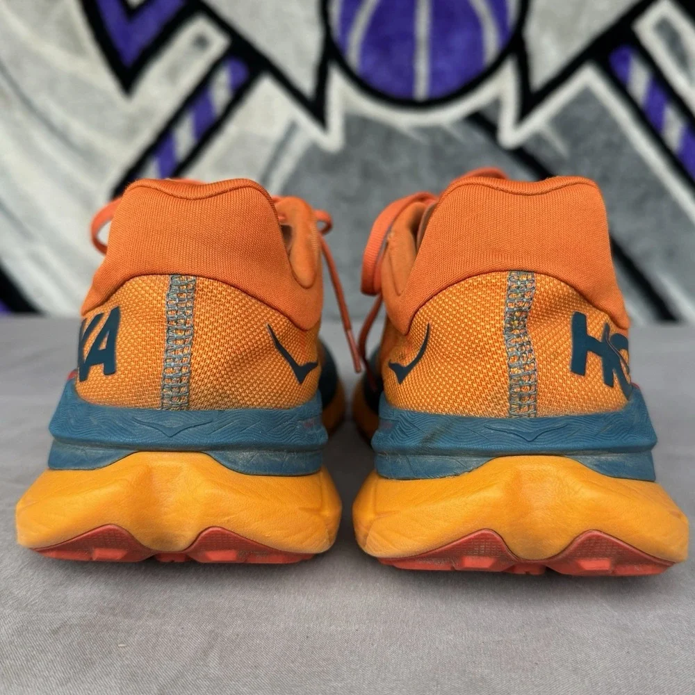 Hoka One One hoka one