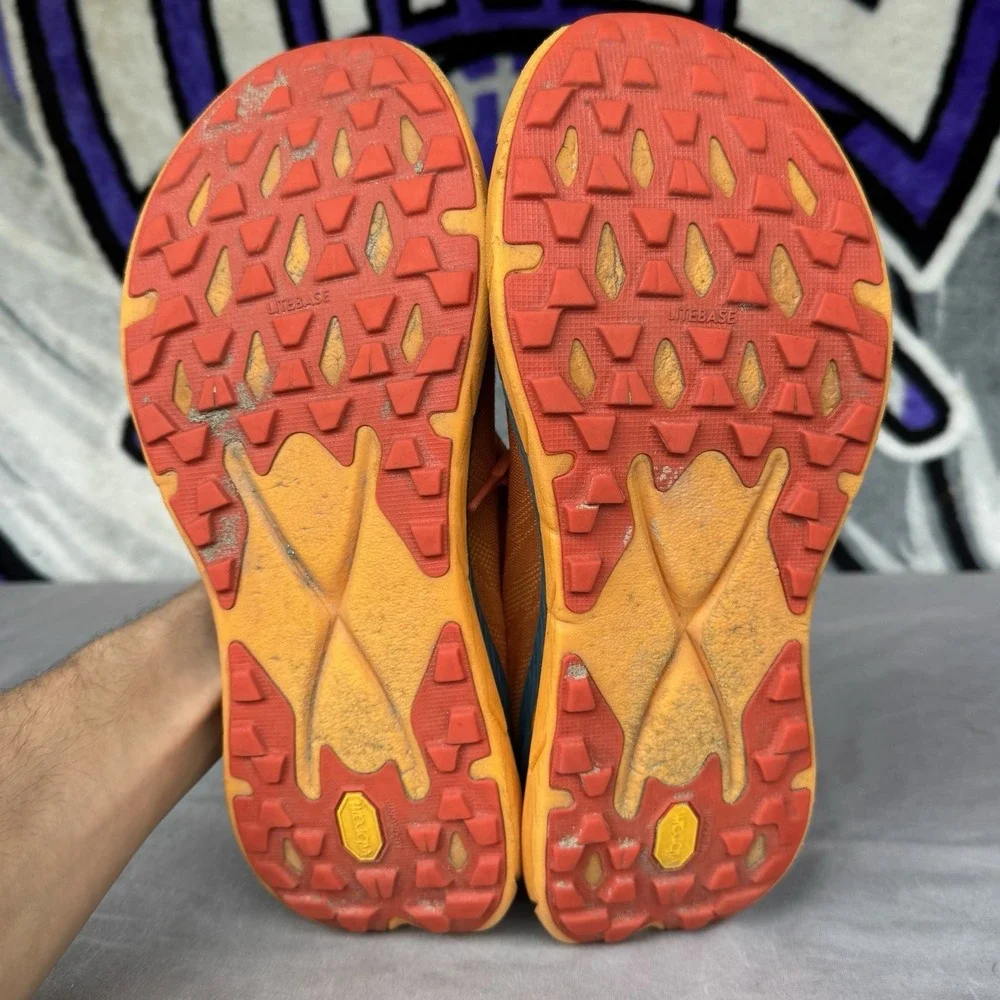 Hoka One One hoka one