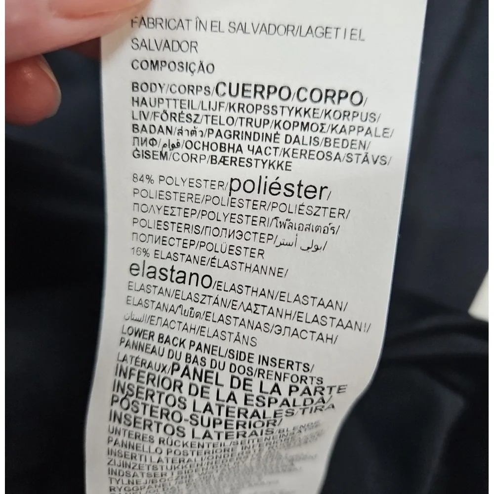 Under Armour new tag