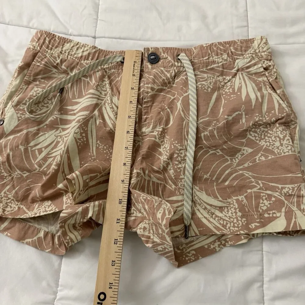 Vuori shorts womens