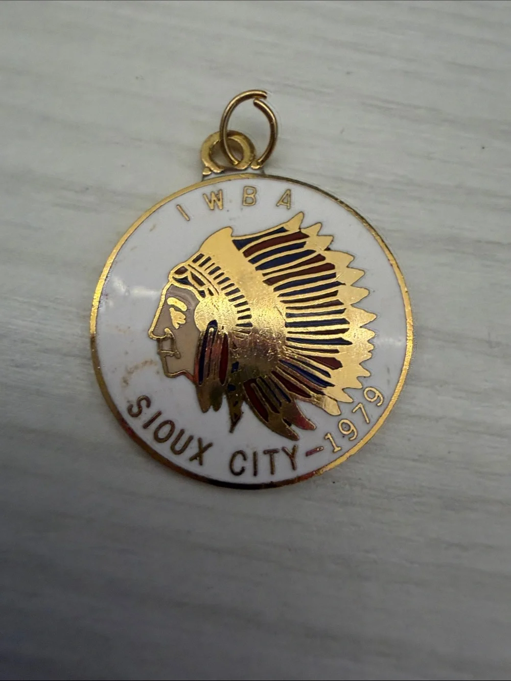 N/A gold tone