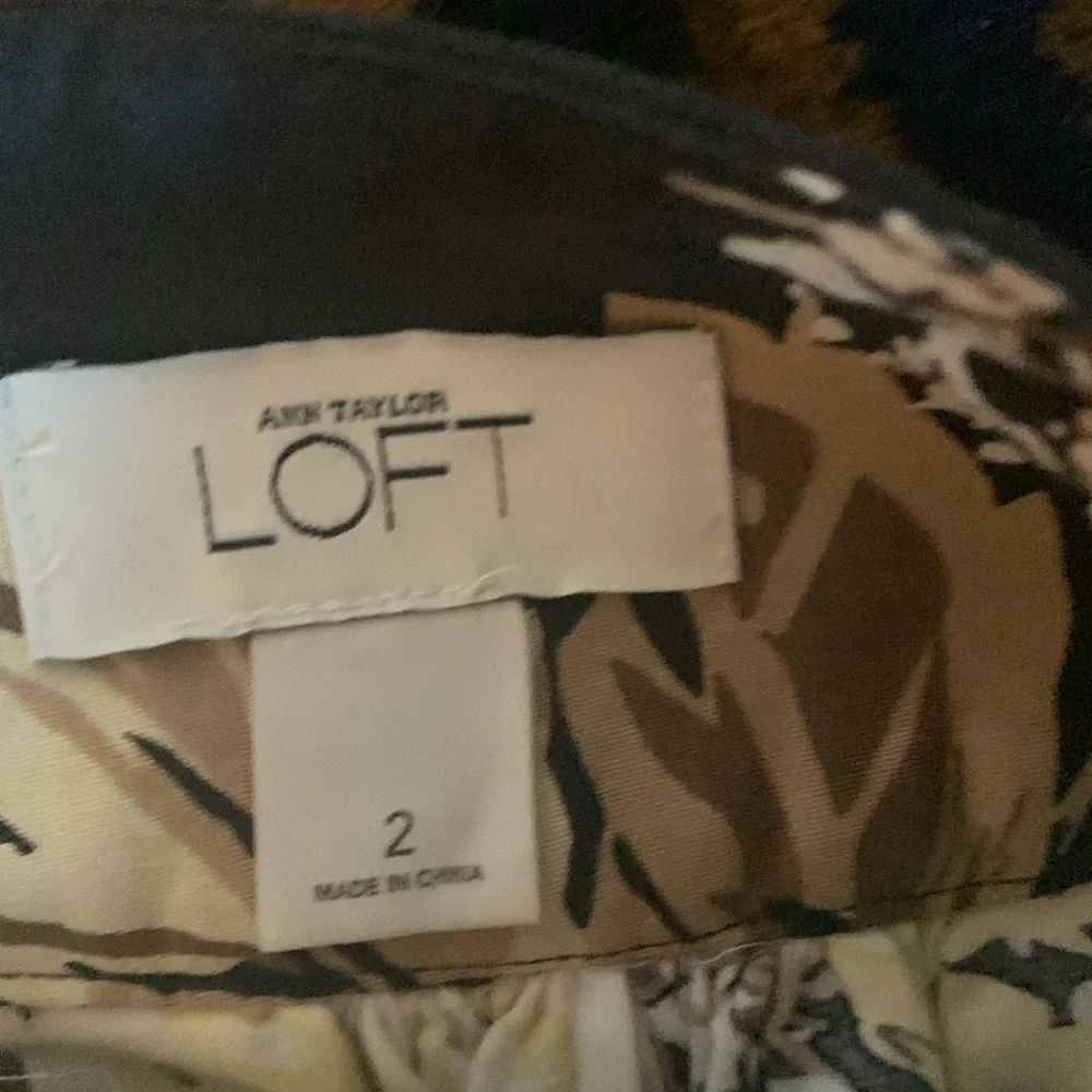 Ann Taylor Loft pleated‎ rayon blend floral dress. Worn maybe twice