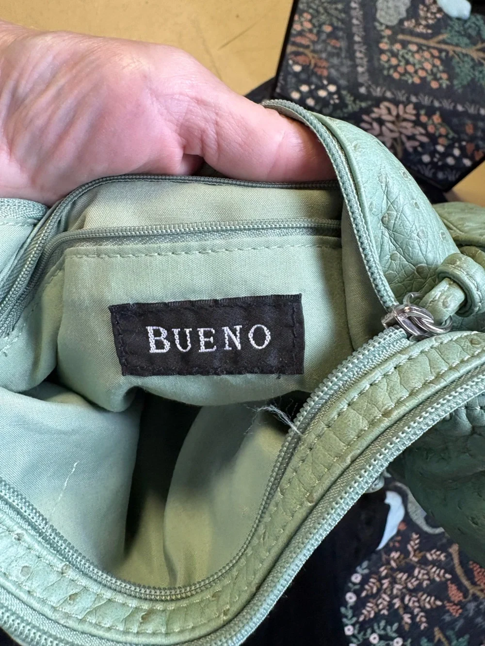 Bueno spacious mint
