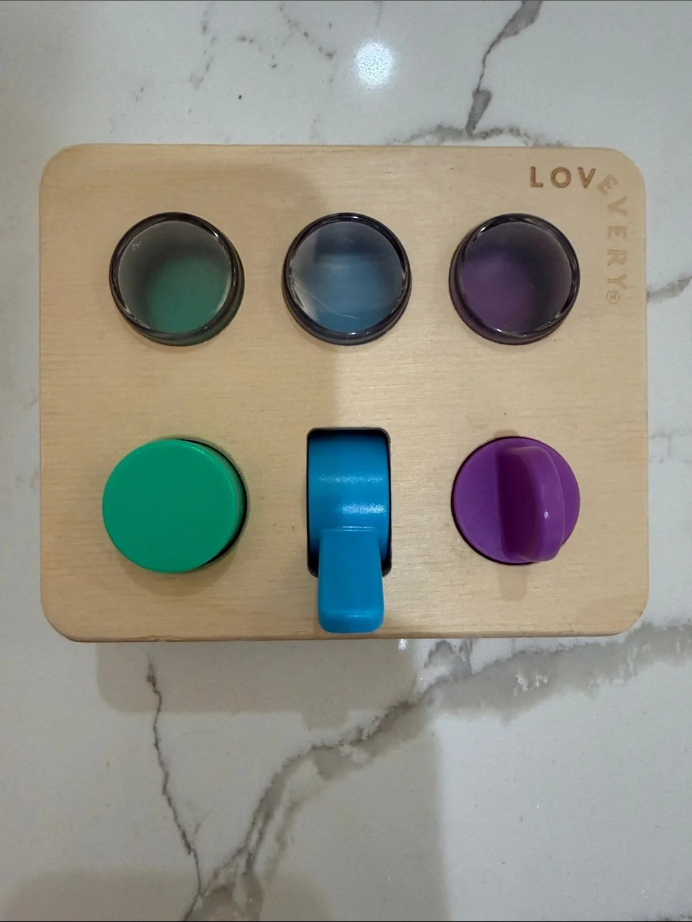 LOVEVERY vguc one
