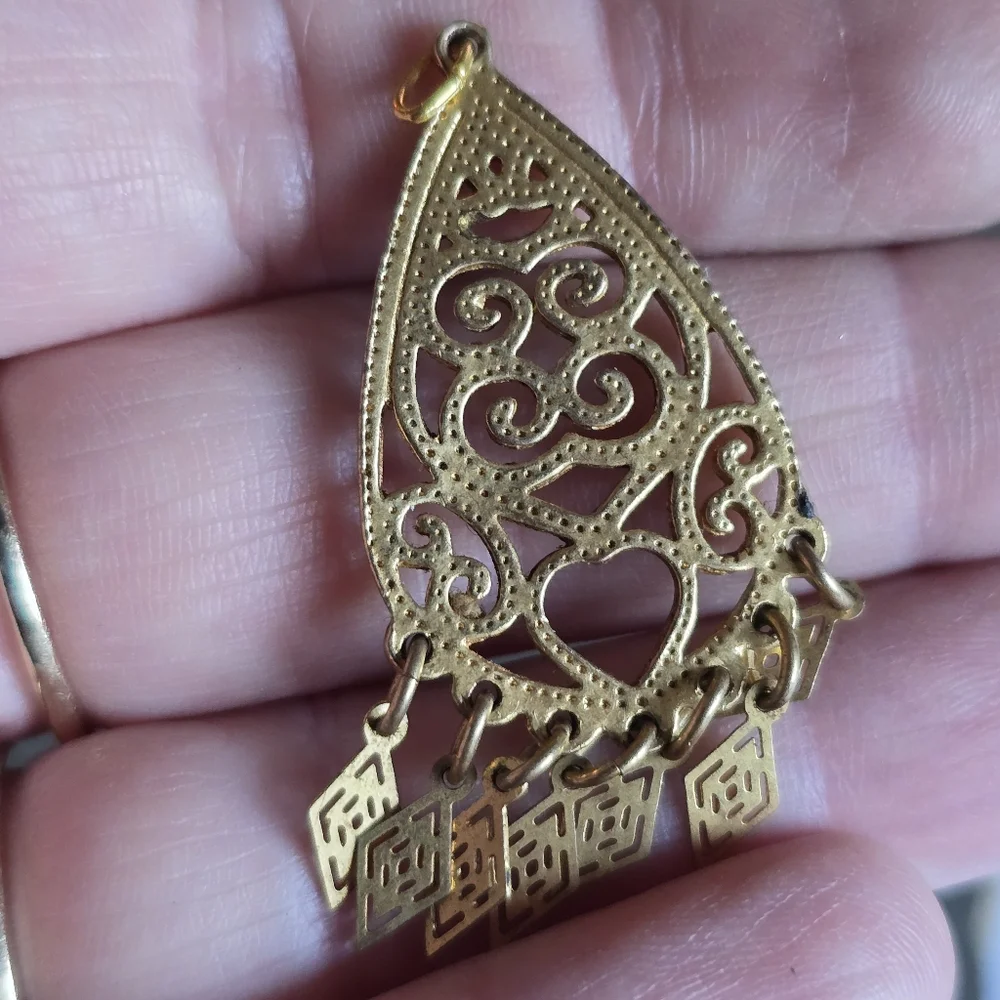 Vintage pendant gold tone filigree boho tribal ethnic