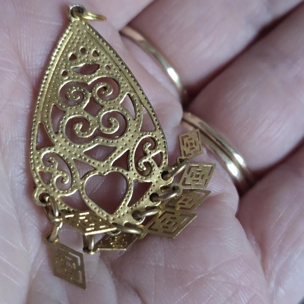 Vintage pendant gold tone filigree boho tribal ethnic