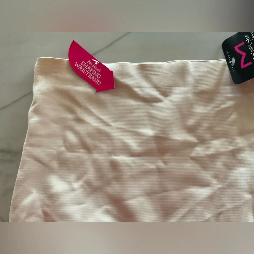 Maidenform smoothtec no