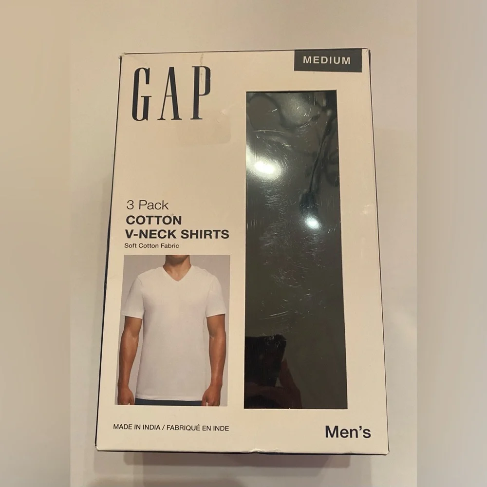 Gap Men’s 3 Pack Cotton V-Neck Undershirts‎ Tee T-Shirt Tagless Black
