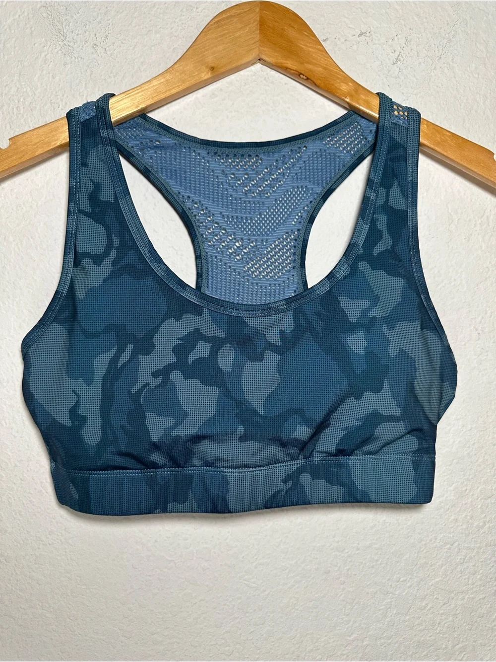 Zyia Active Bomber Sports Bra RC Camo Print With Removeable Pads Size Medium $33