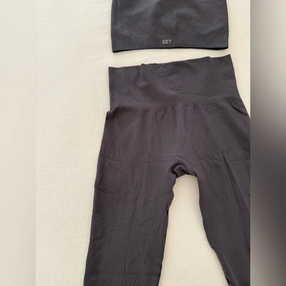SET Active Gray High-Waist Leggings & Sports Bra Set