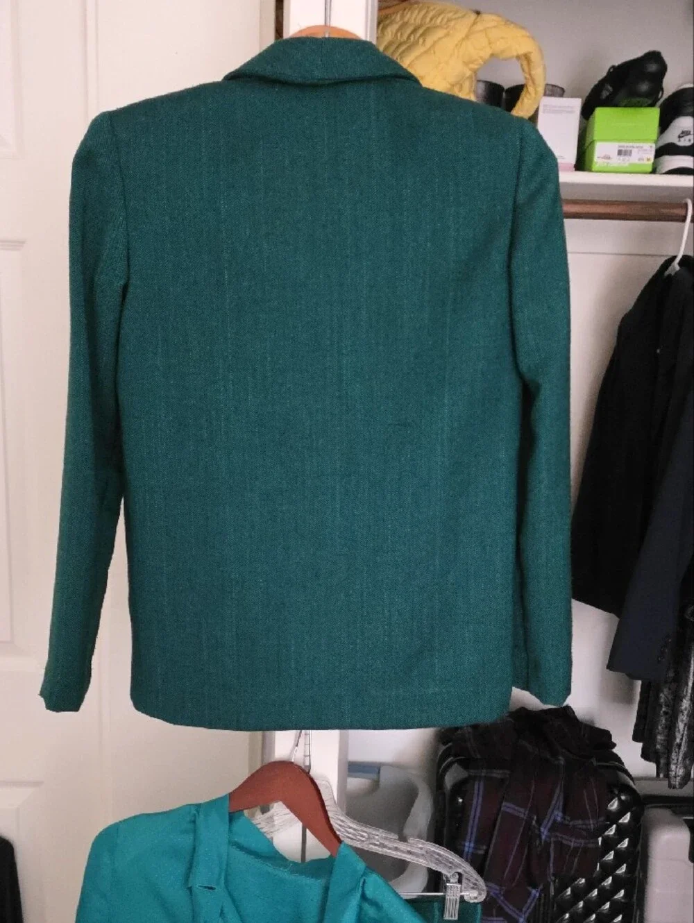 vintage wool stylish women