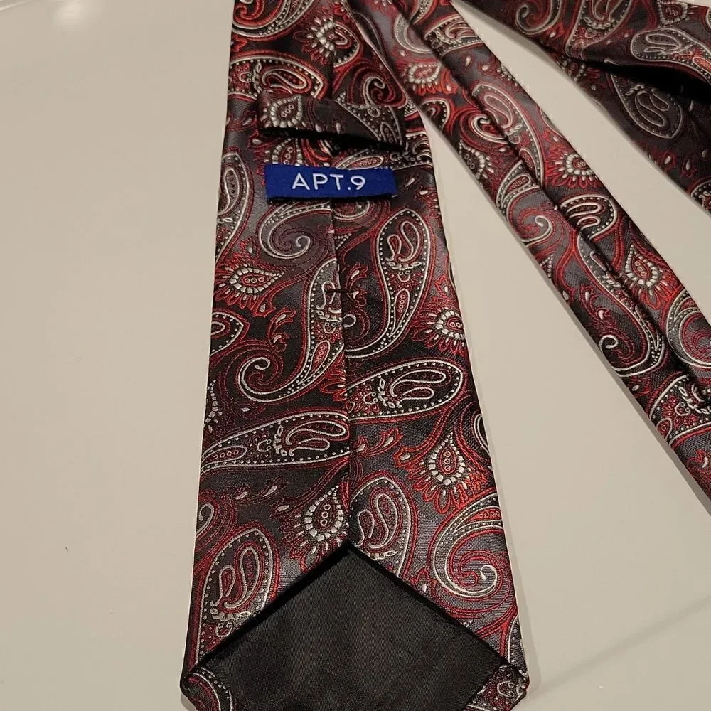 Apt. 9 apt tie