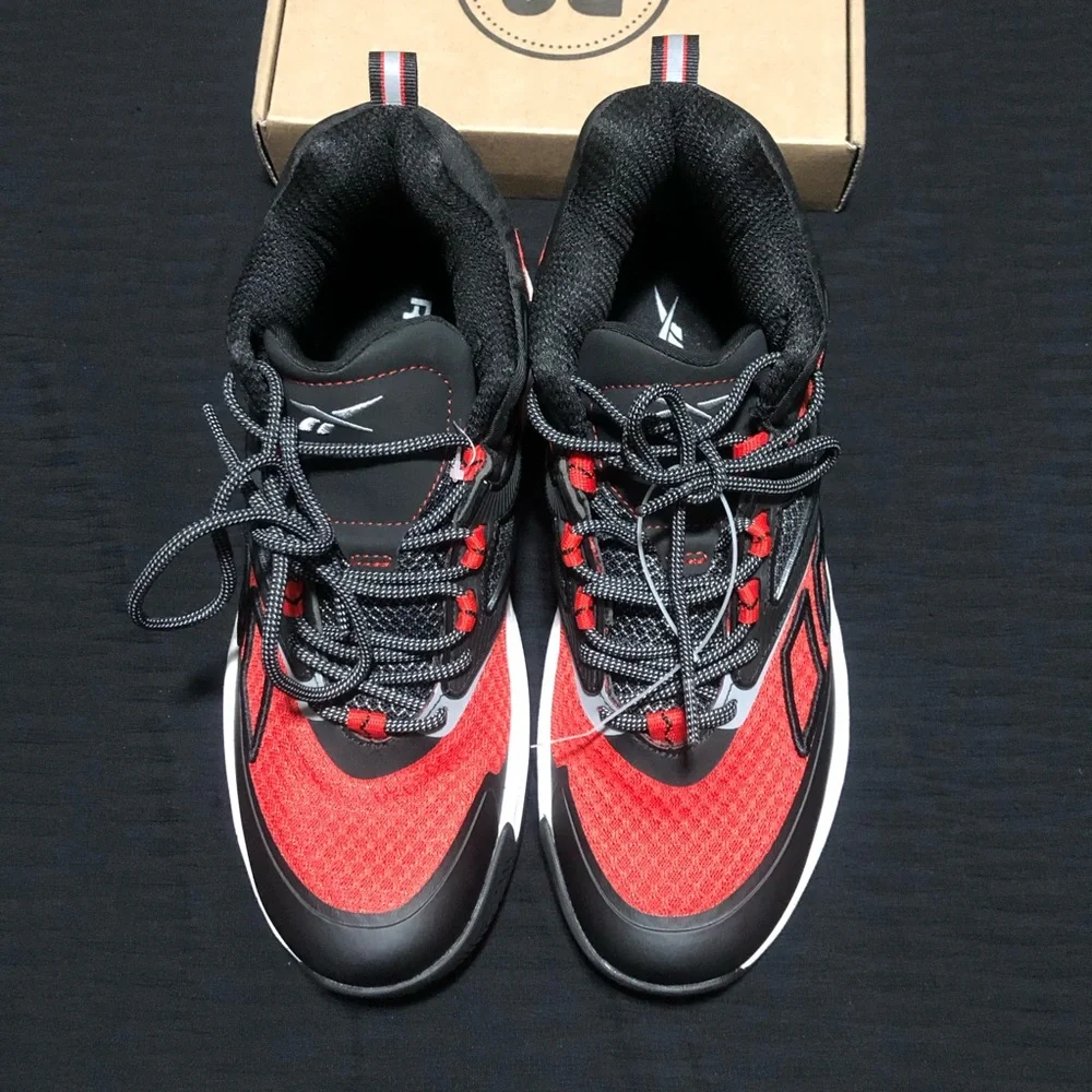Reebok product pair