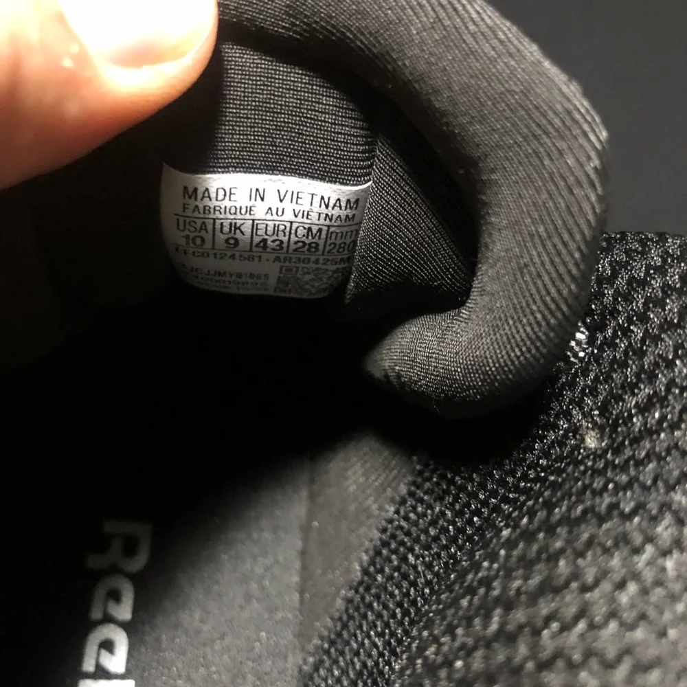 Reebok product pair
