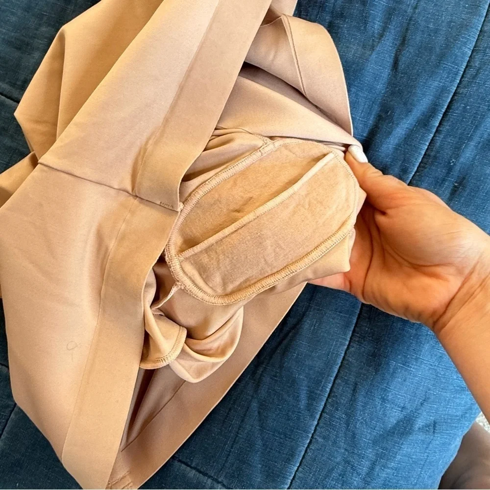 Honeylove No-Show  High-Waisted Shorts Size 3X in Sand Color