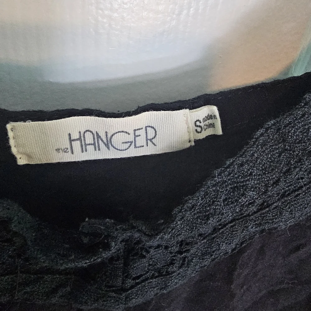 The Hanger hanger black