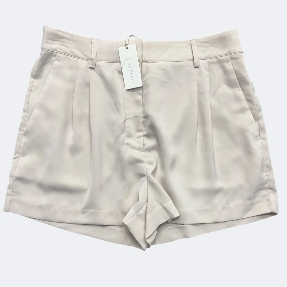Z Supply Shorts Womens XL Cream Pleated Dressy High Rise Elastic Waist Polyester