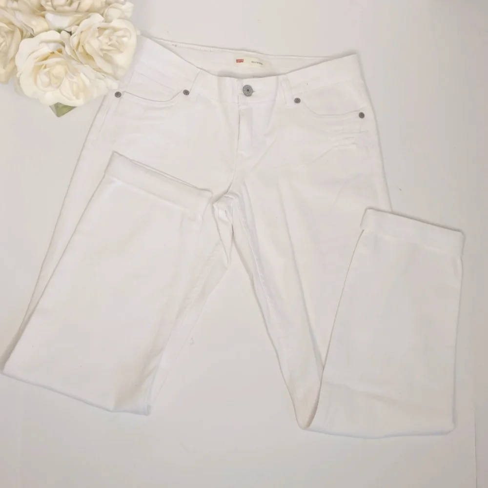 Levi Strauss BOYFRIEND Distressed White Crop Jeans size 16 Reg Adjustabl…