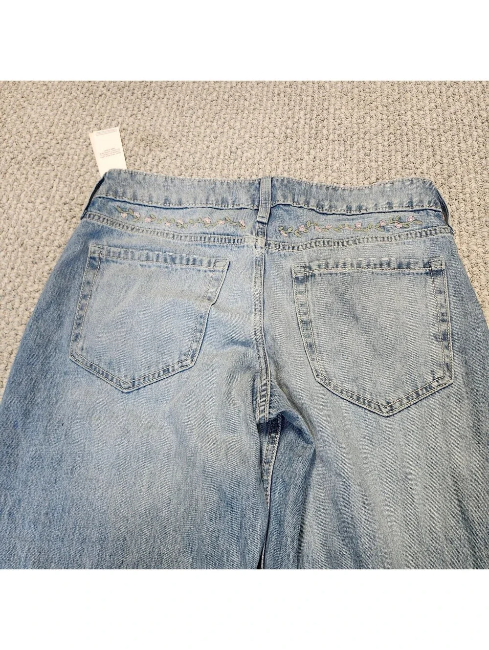 Hollister Low-Rise Baggy Light Wash Blue Jeans Size 6 Short NWT