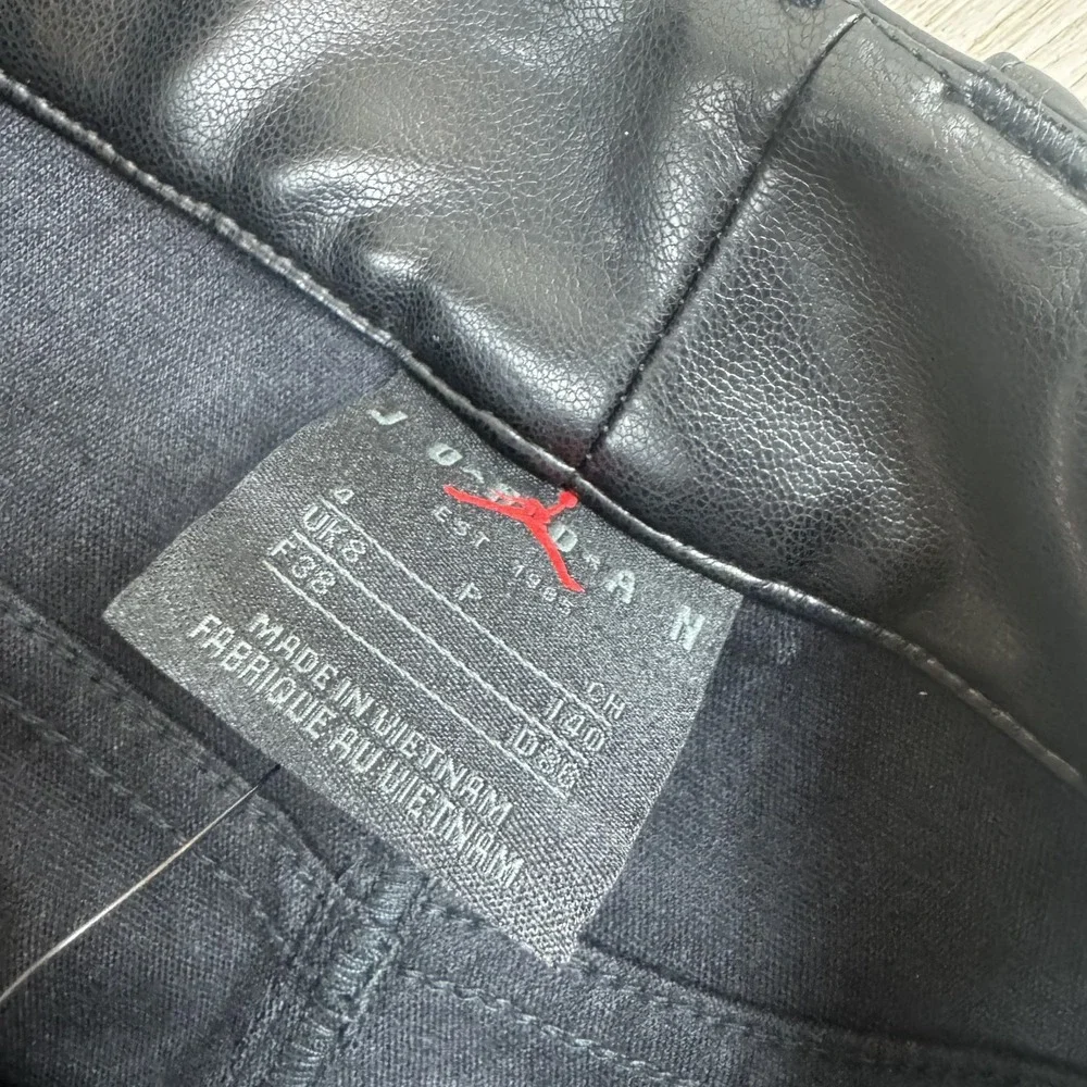 Nike roomy cargo
