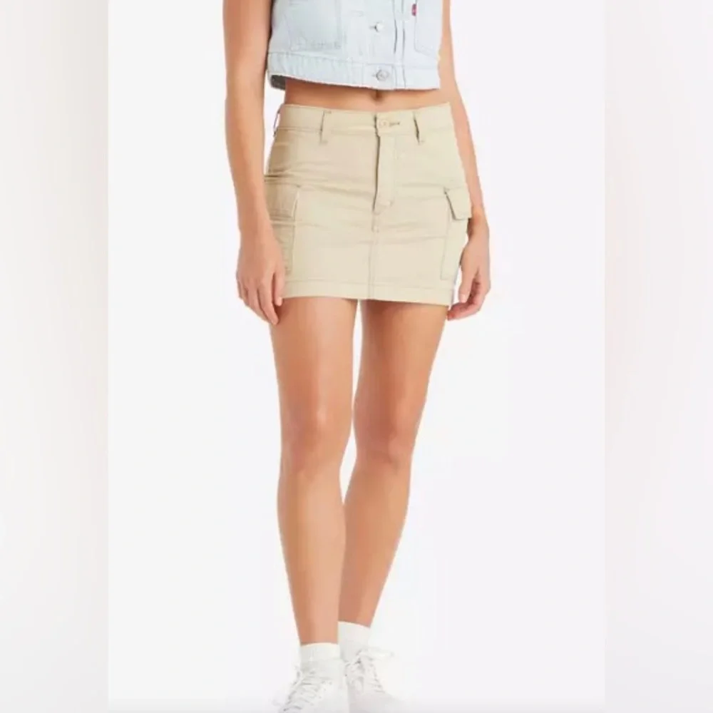 NEW‎ Levi’s 94 CARGO TWILL MINI SKIRT