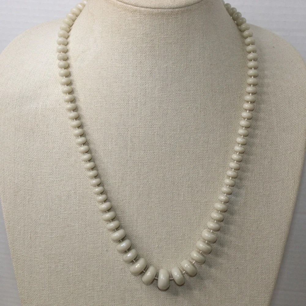 Vintage Beaded Necklace Graduated Iridescent Glass Strand 23.5 Inch Cream Ivory
