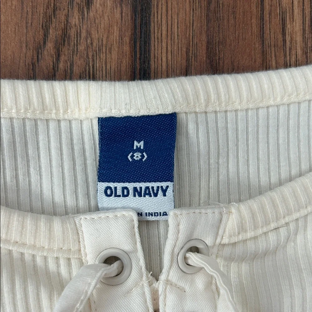Old Navy style lace