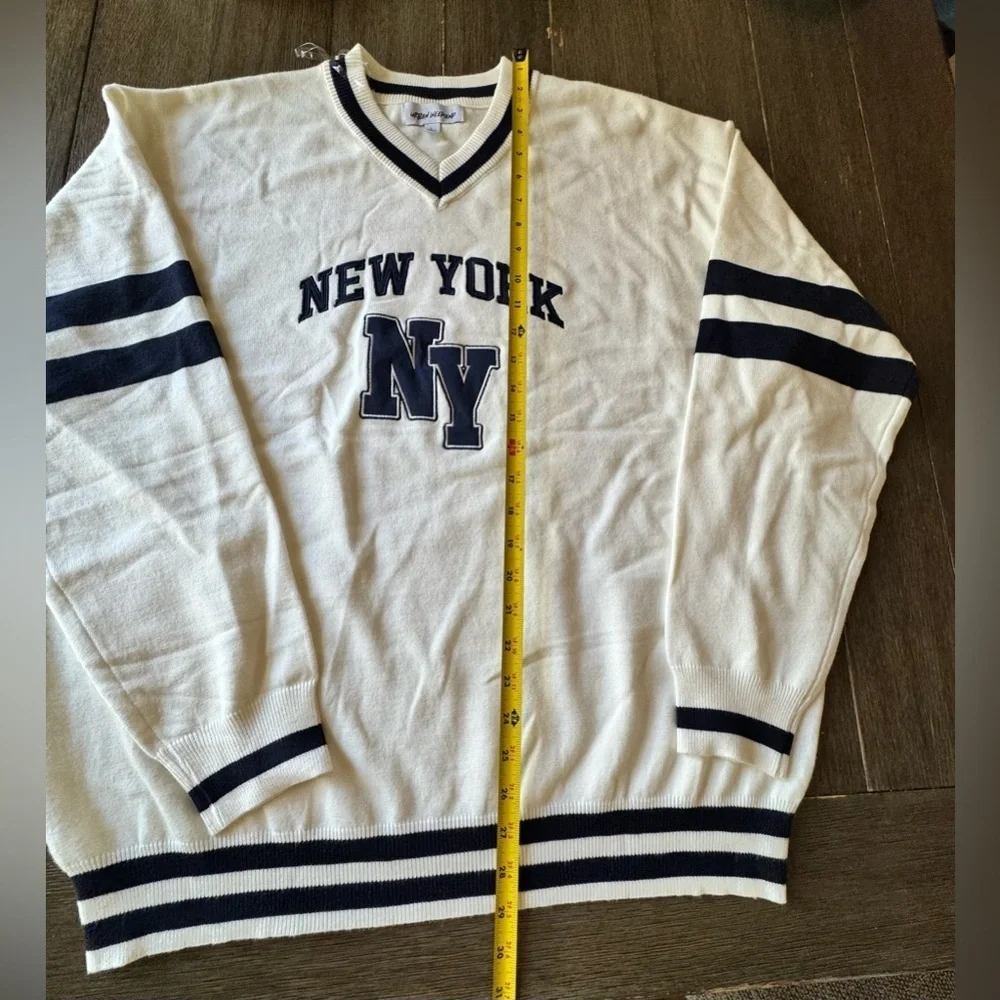 Classic New York V-Neck Sweater - White and Navy Blue NWT