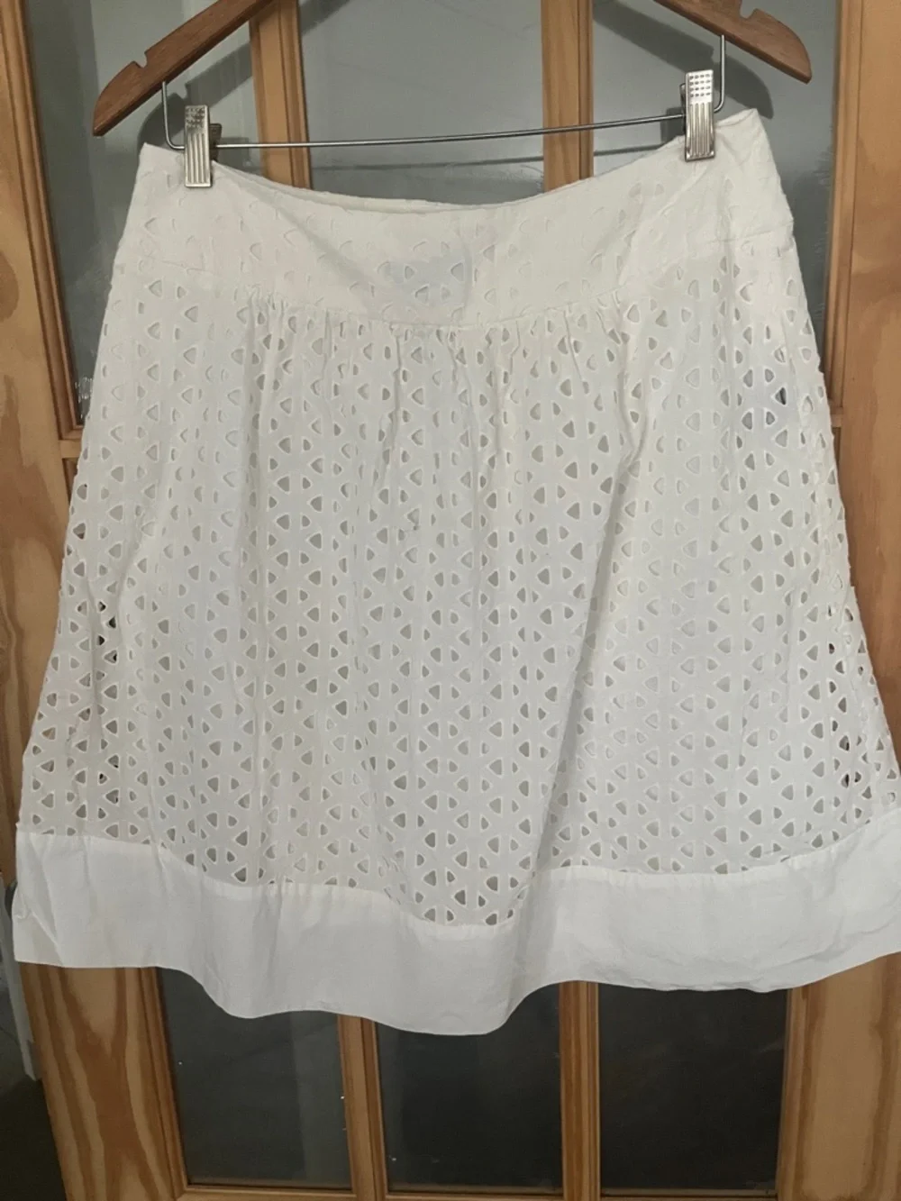 East 5th white eyelet