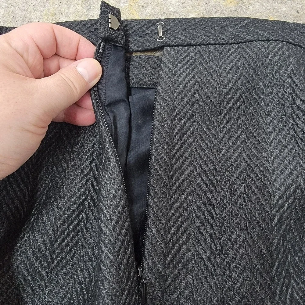 Linda Allard Ellen Tracy Black Gray Skirt LINED size 22 Herringbone