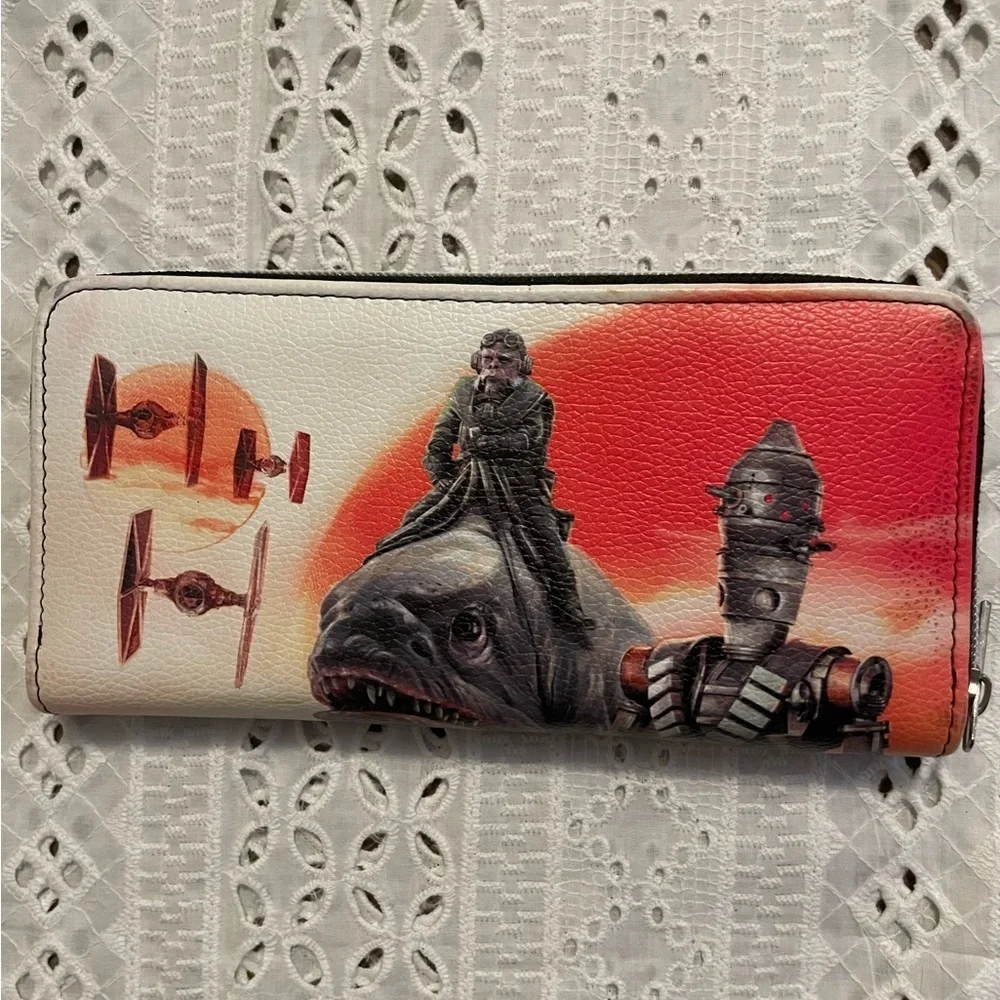 NWOT Star Wars Themed Wallet with Characters