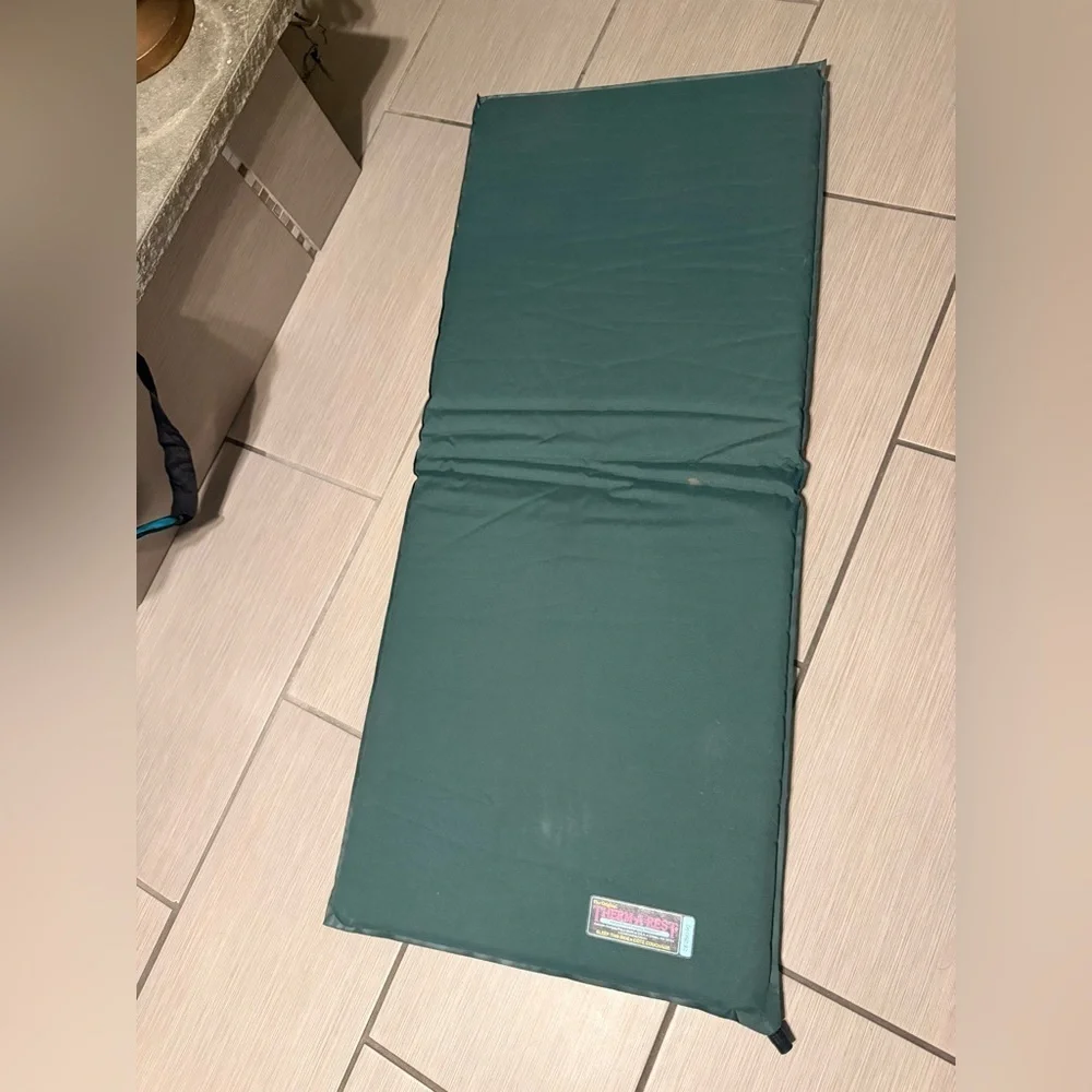 Inflatable Thermarest Mattress Pad in Olive Green - Camping gear
