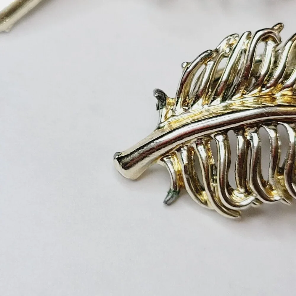 Vintage Coro Large Feather Brooch & Clip Earrings Set Demi-Parure Gold Tone READ