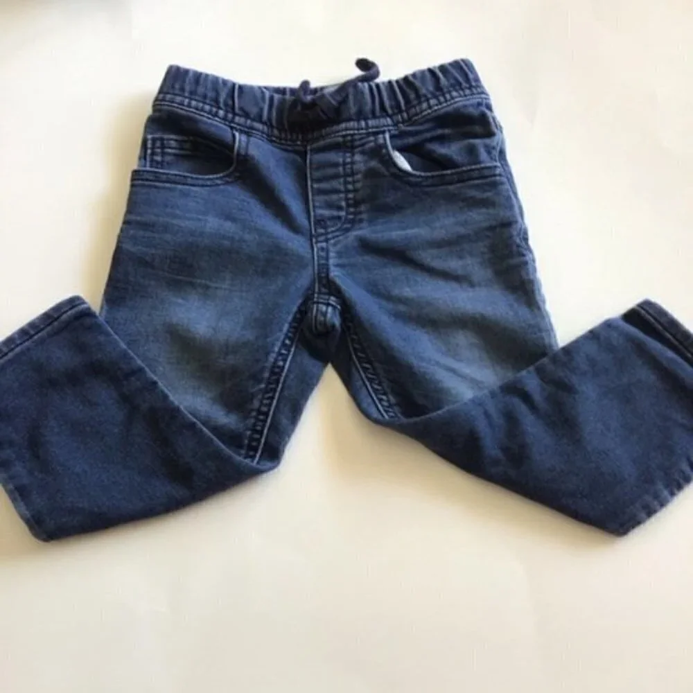GAP baby pull