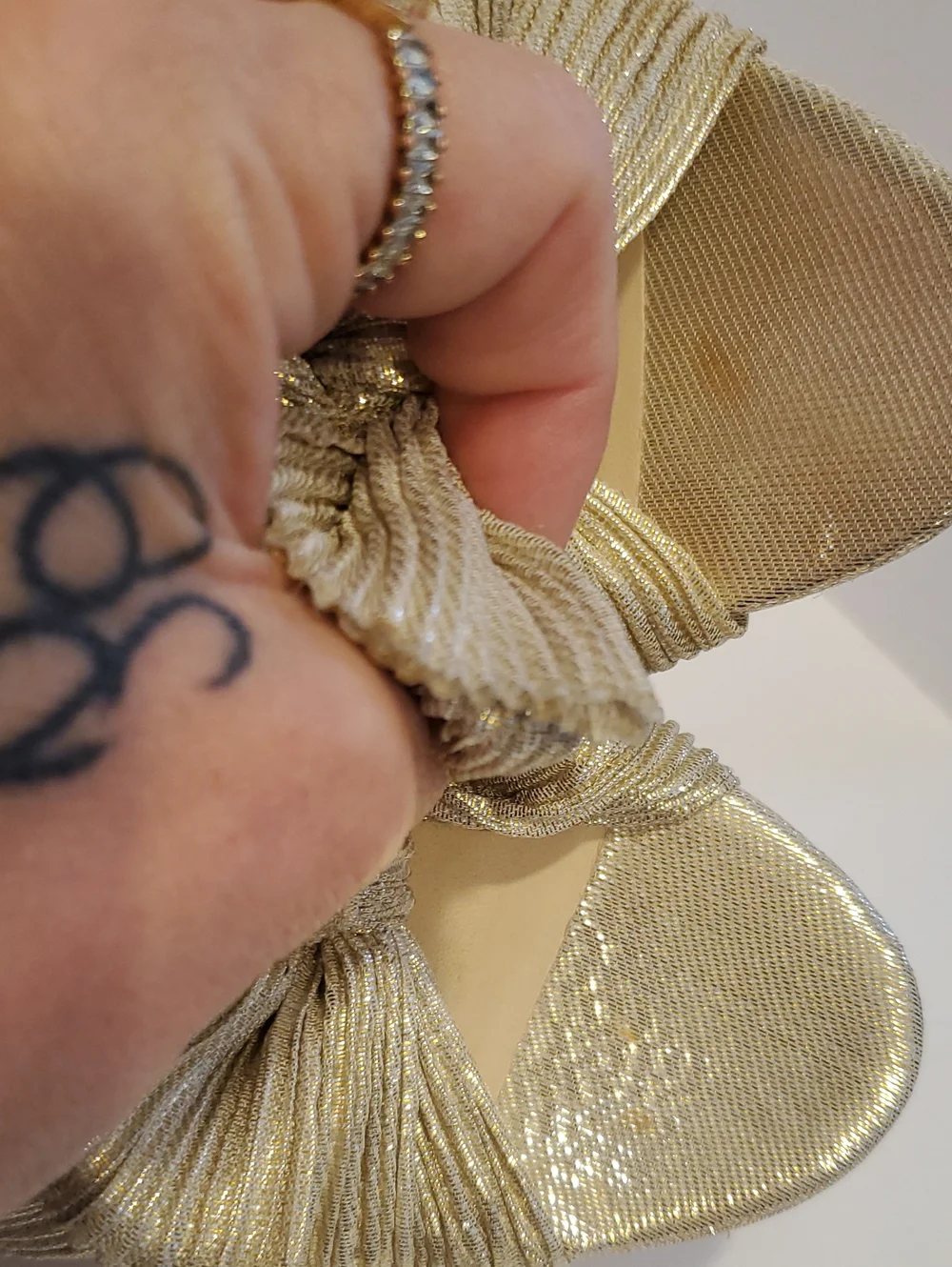 LOEFFLER RANDALL Natalia Platinum Metallic Gold Pleated Knot Bow Sandal Size 7B
