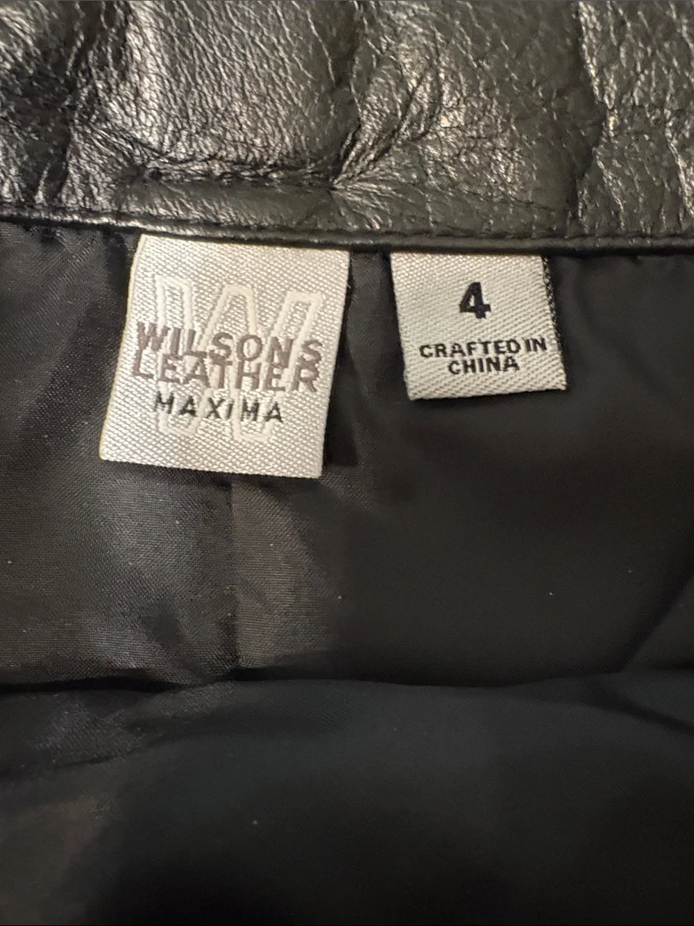 Wilson sleek black
