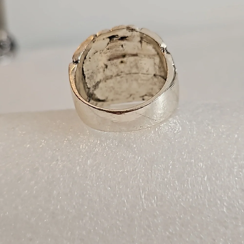 N/A old has worn