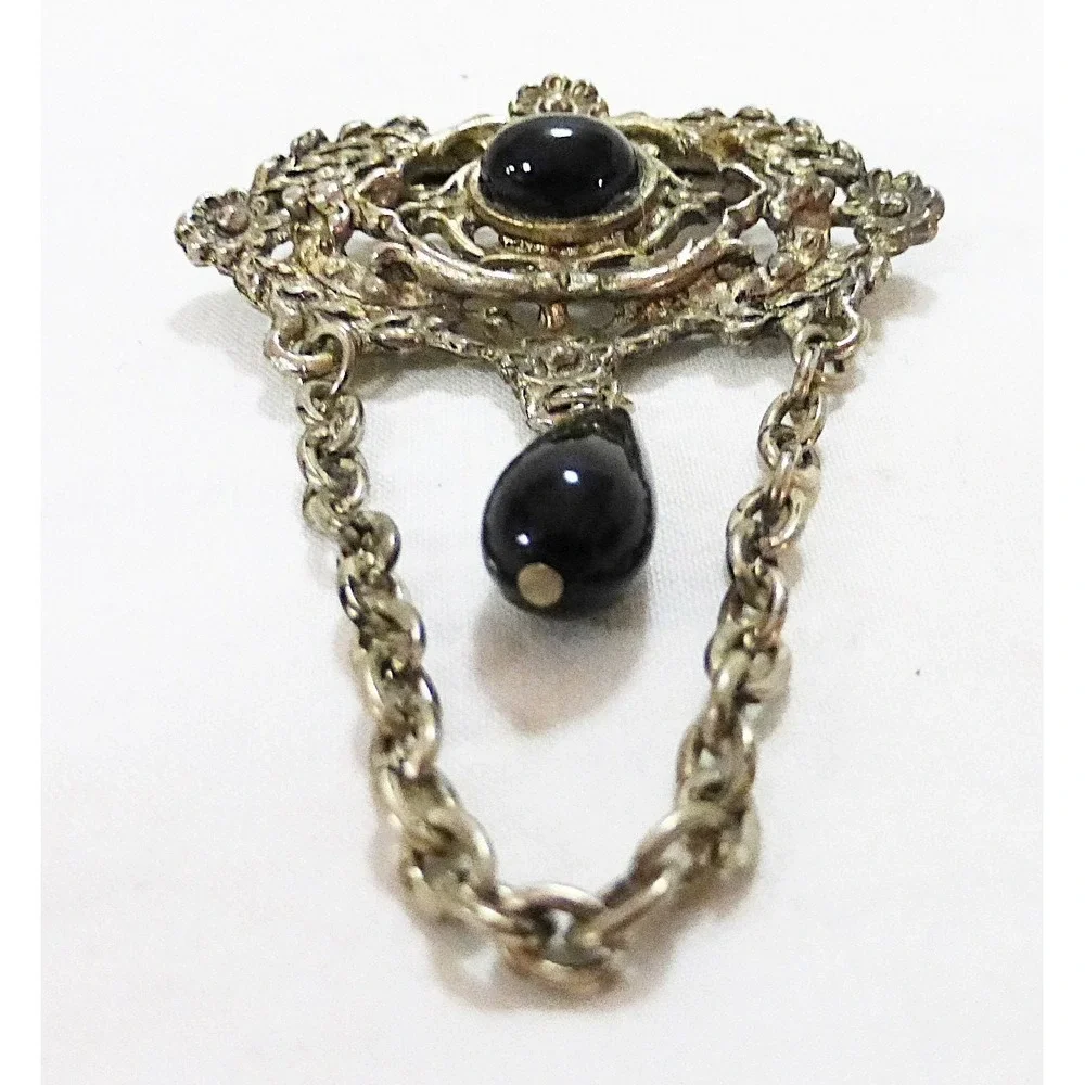 Vtg victorian style brooch pin with chain black stone metal florentine gold tone
