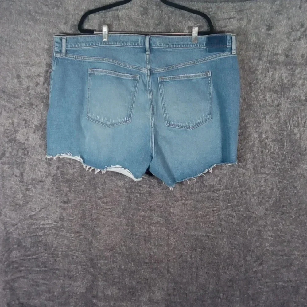 Abercrombie & Fitch curve love