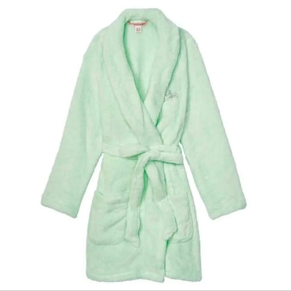 Victoria Secret Cozy Plush Short Robe M/L