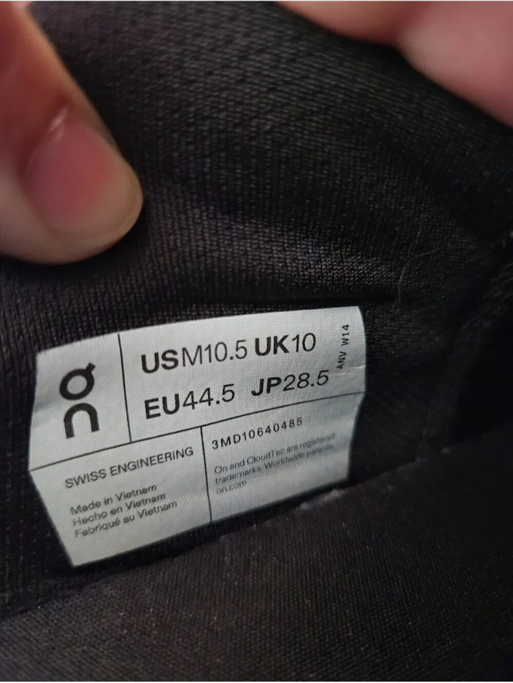 On Cloud Men's THE ROGER Clubhouse Black Shoes