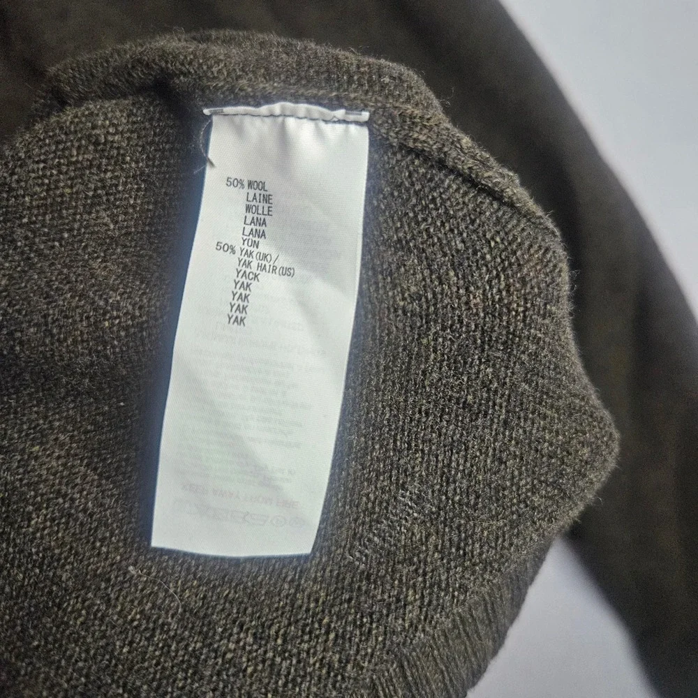 Muji Mens Wool Yak Hair Blend V-Neck Cardigan Sweater Dark Olive Green Large