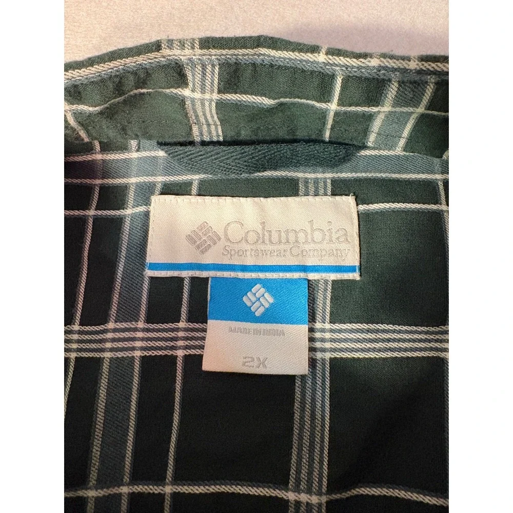 Columbia sportswear button