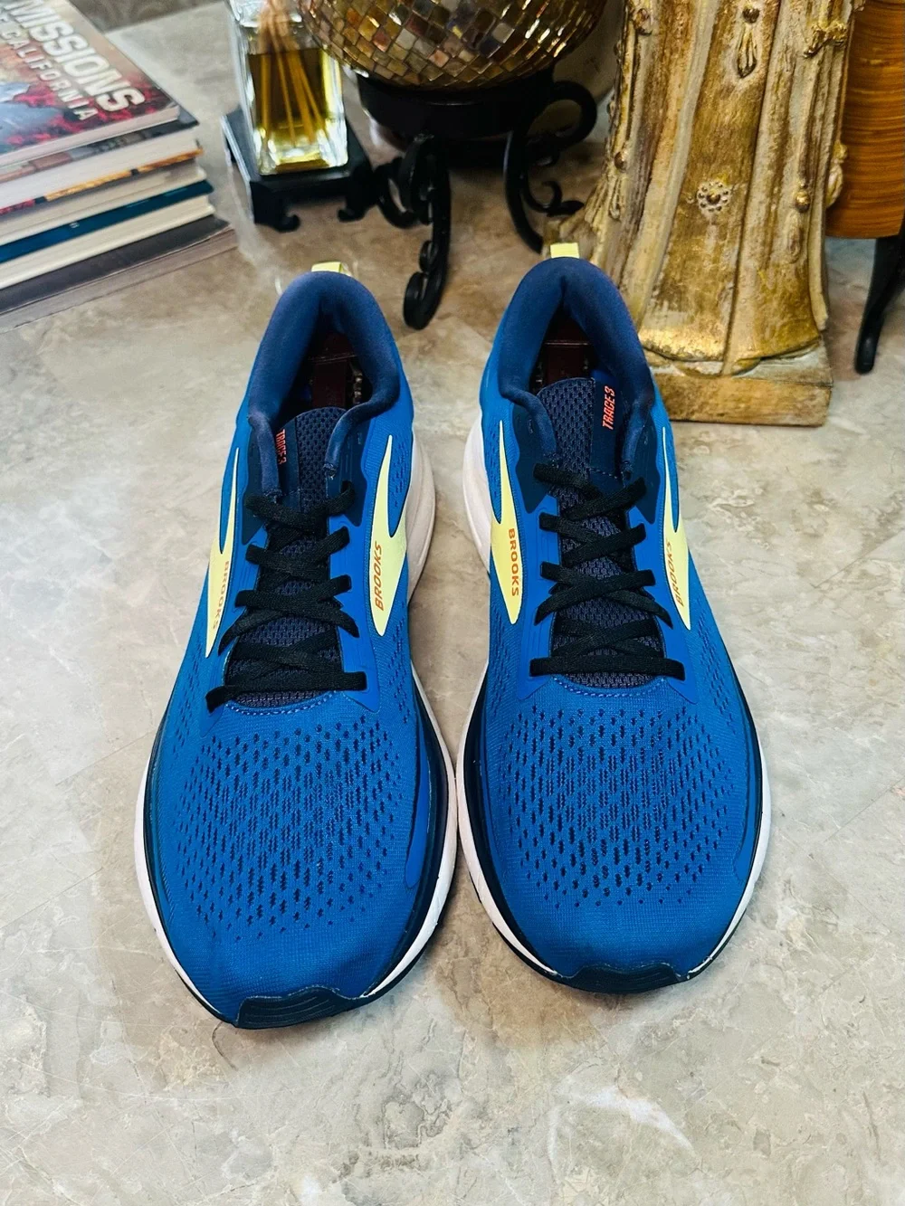 Brooks men trace